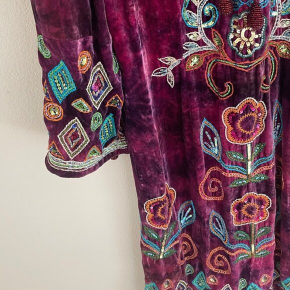 DOUBLE D RANCH Velvet Dress: Beads & Embroidery; Medium; Excellent Condition!!! - Picture 11 of 16